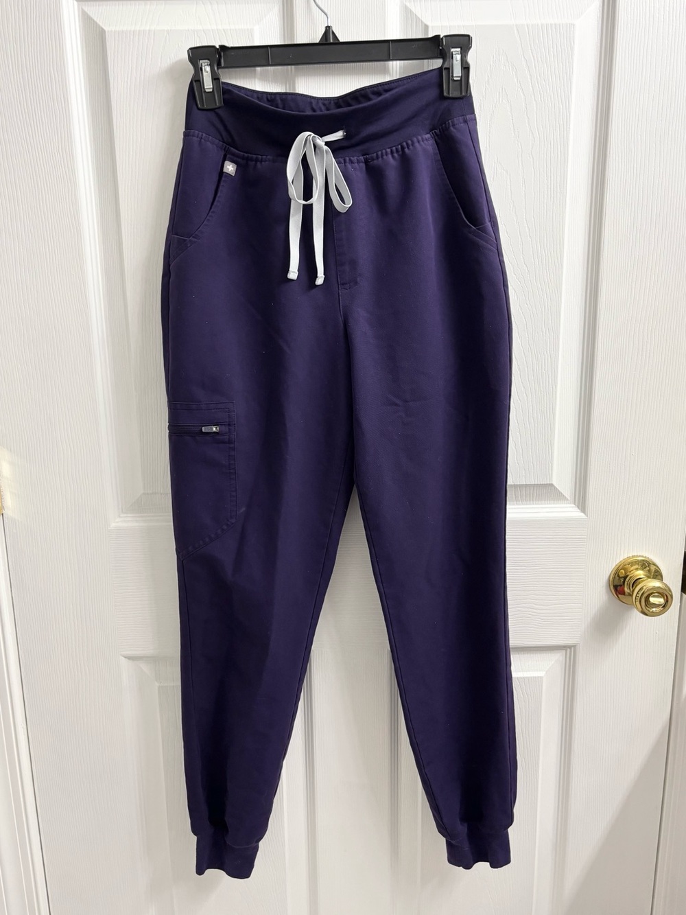 Figs High Waisted Zamora Jogger Scrub Pants XS Deep Purple Plum